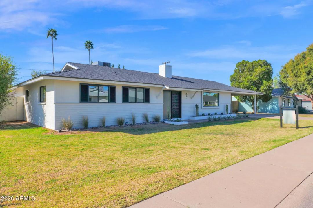 Real Estate Picture 5