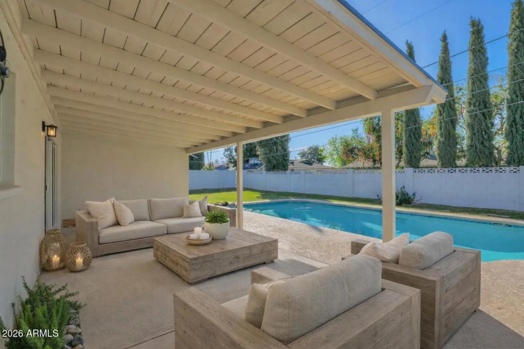 Real Estate Picture 38