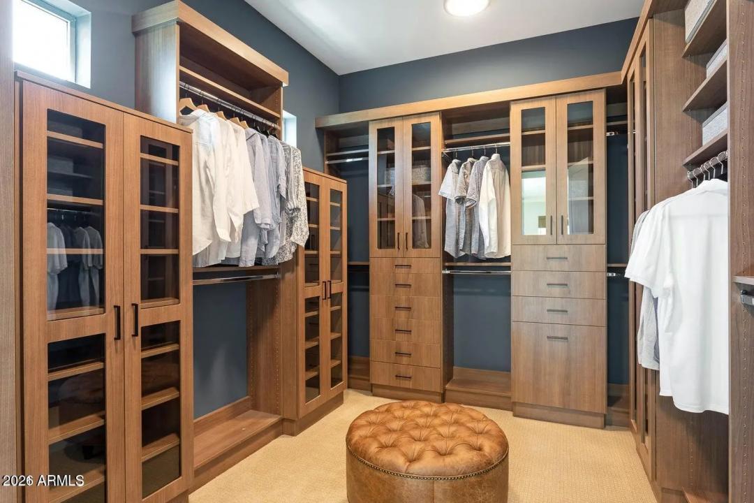 Real Estate Picture 16