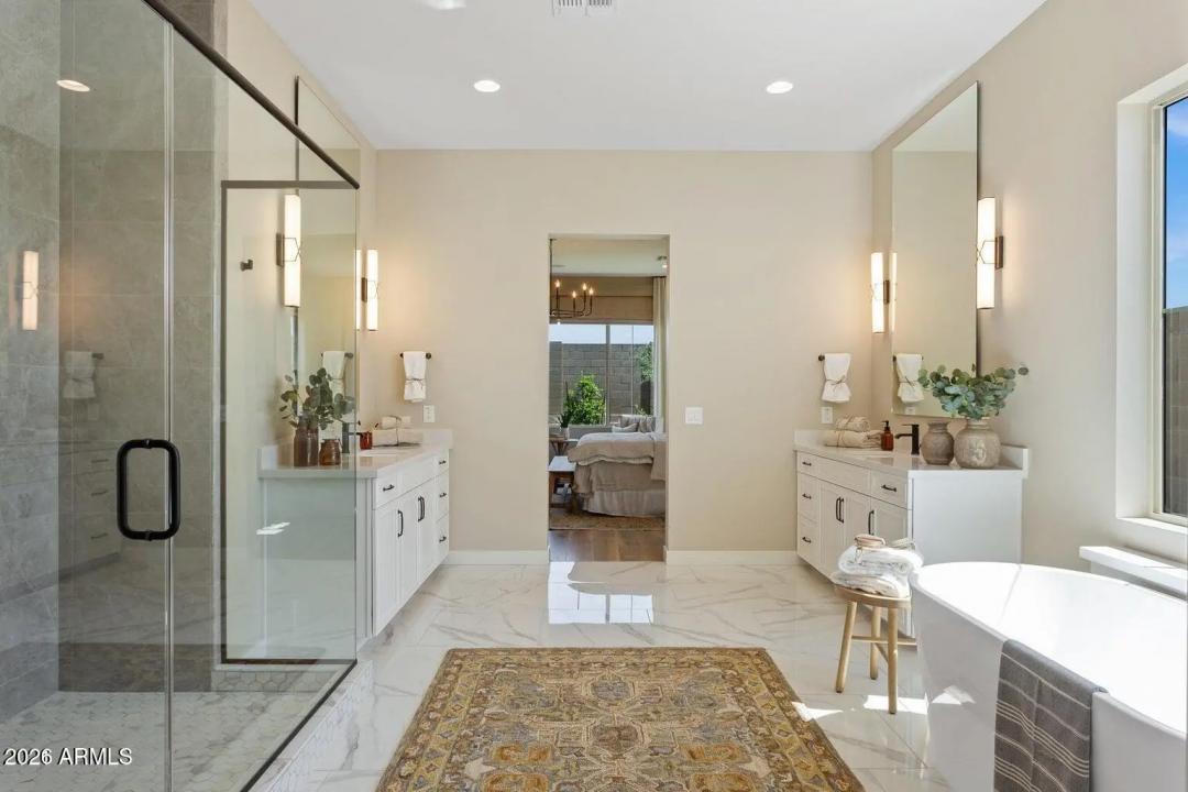 Real Estate Picture 17