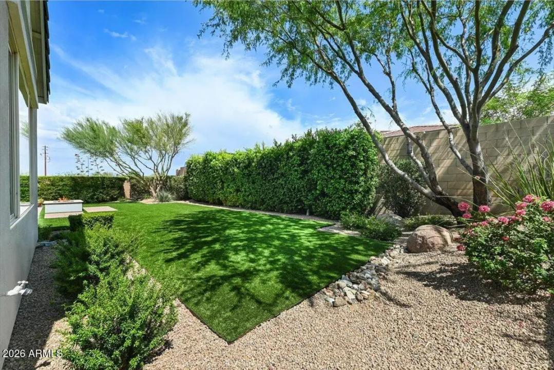 Real Estate Picture 40