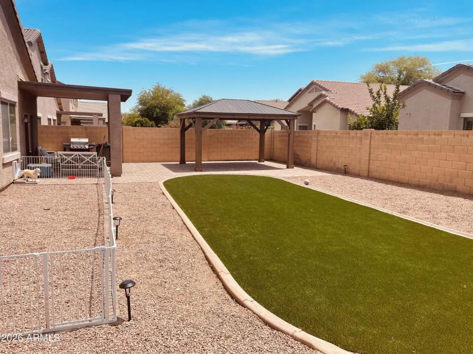 Real Estate Picture 26