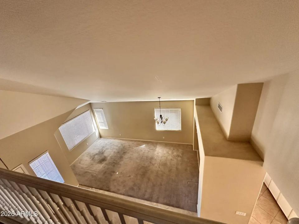 Real Estate Picture 19