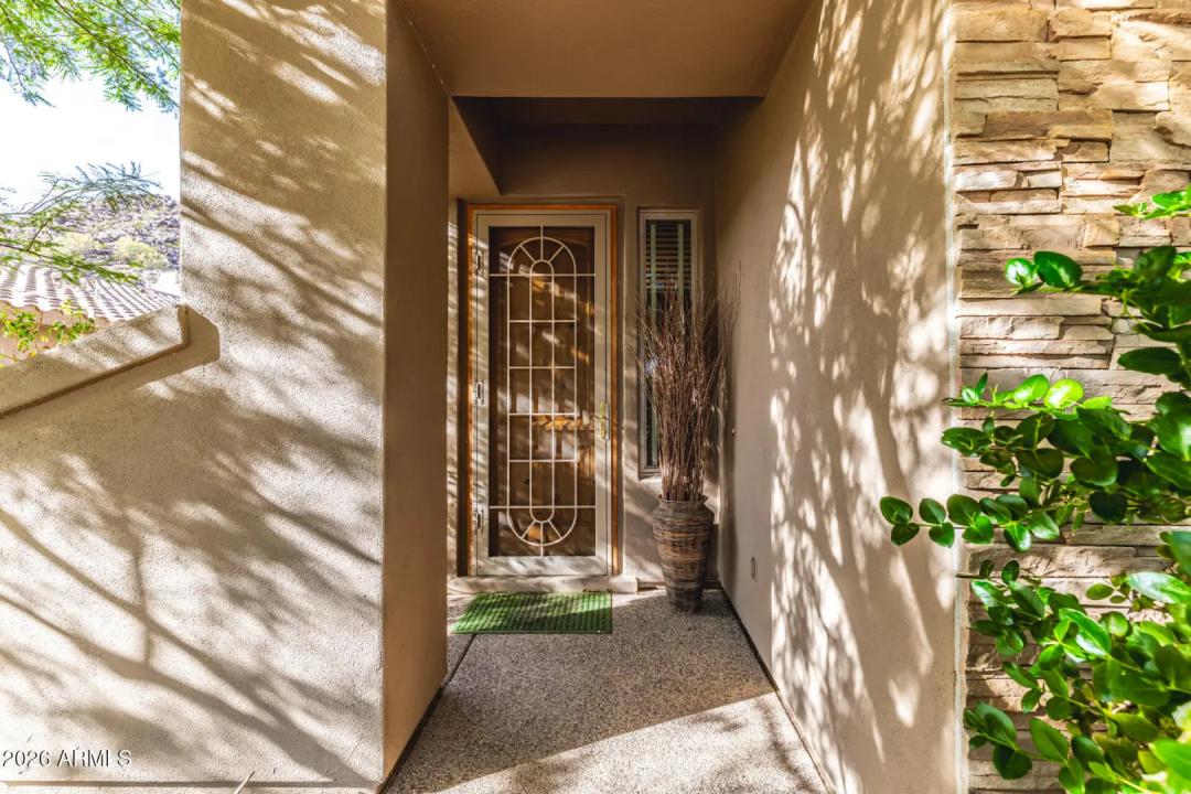 Real Estate Picture 3