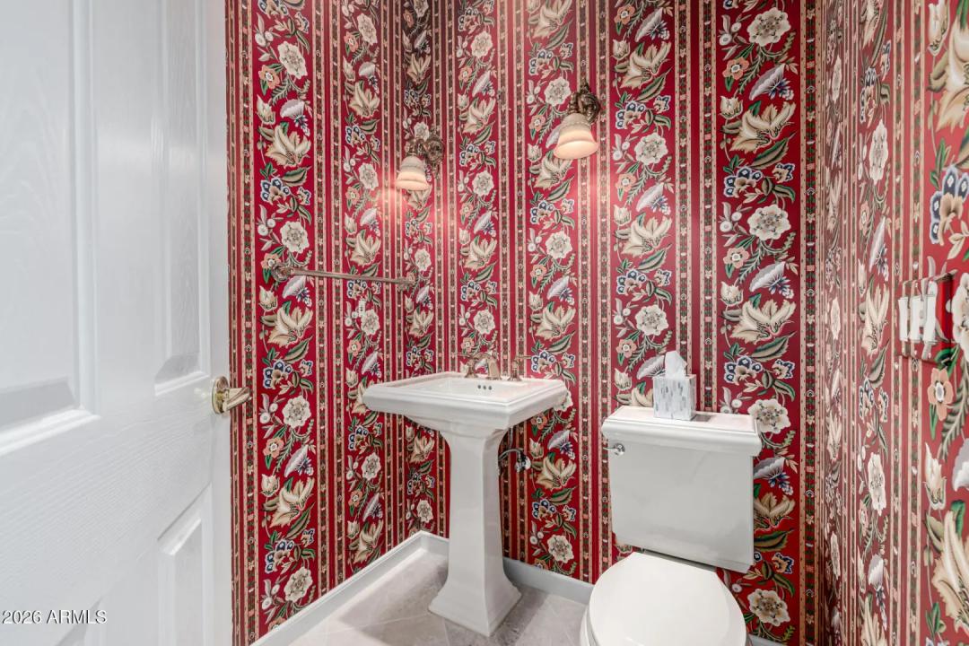 Real Estate Picture 15