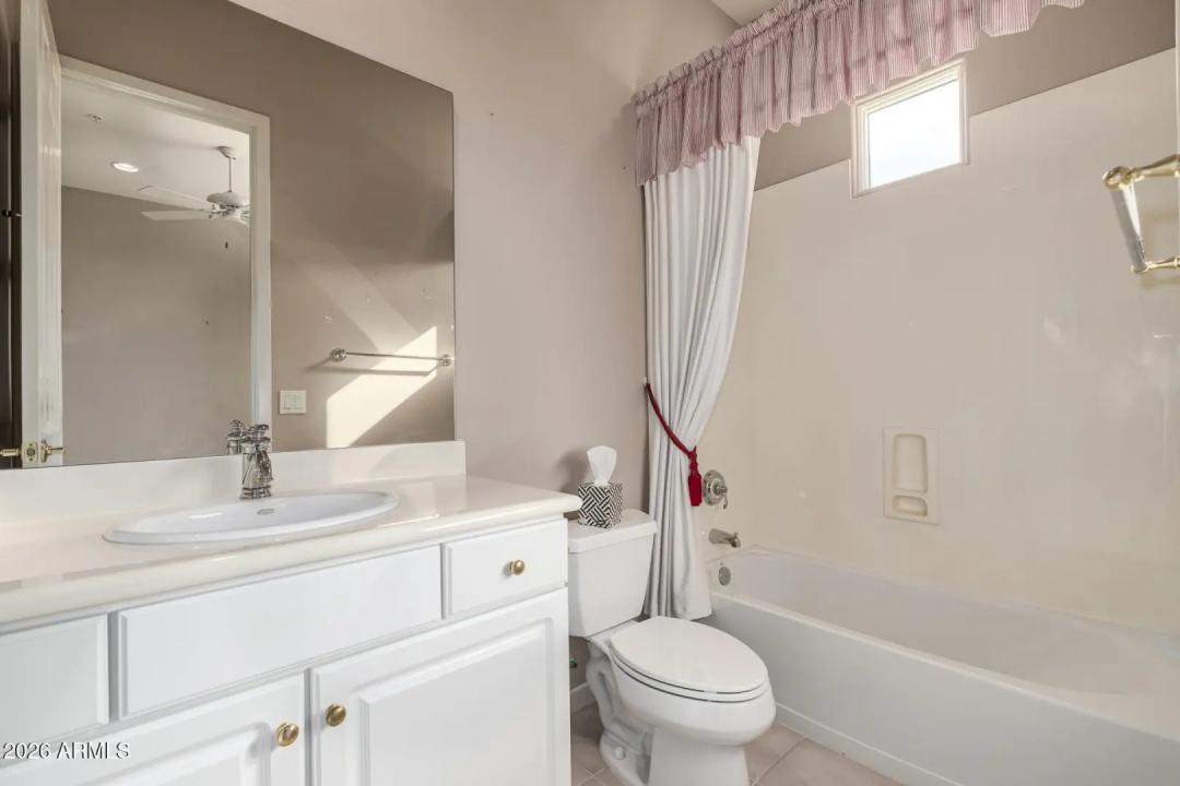 Real Estate Picture 20