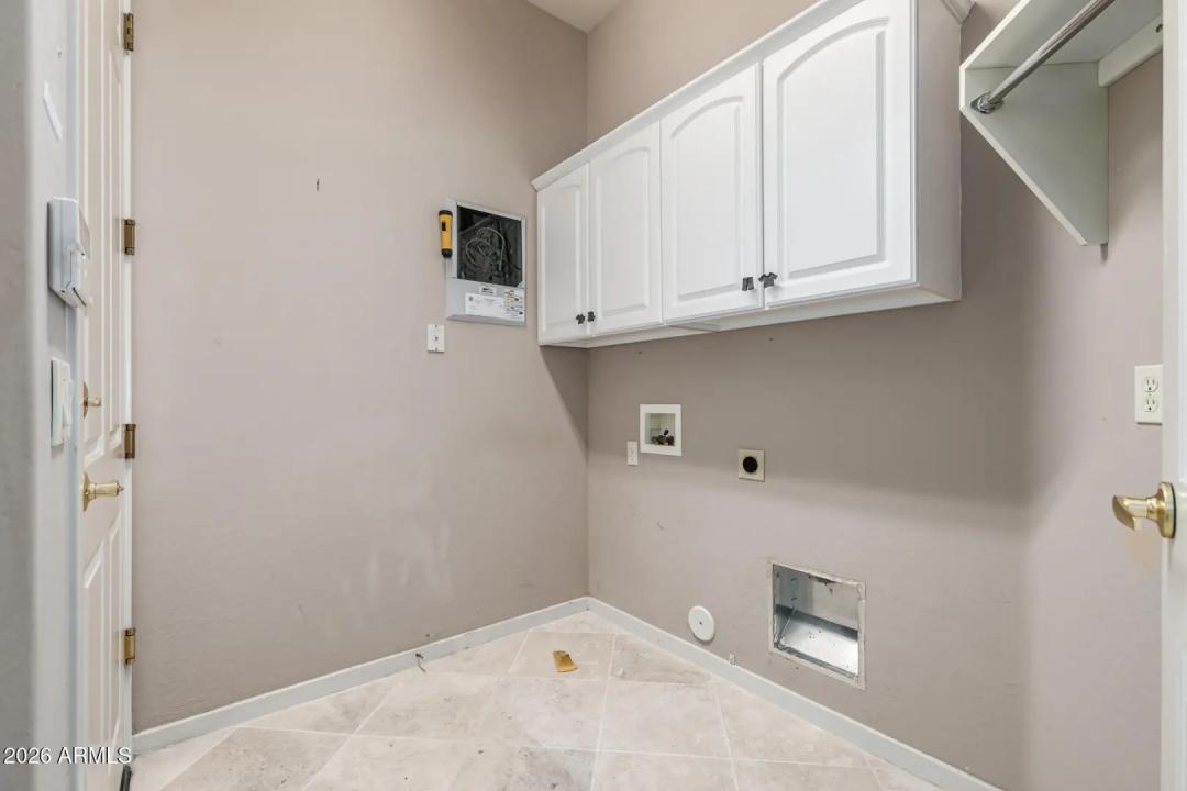 Real Estate Picture 24