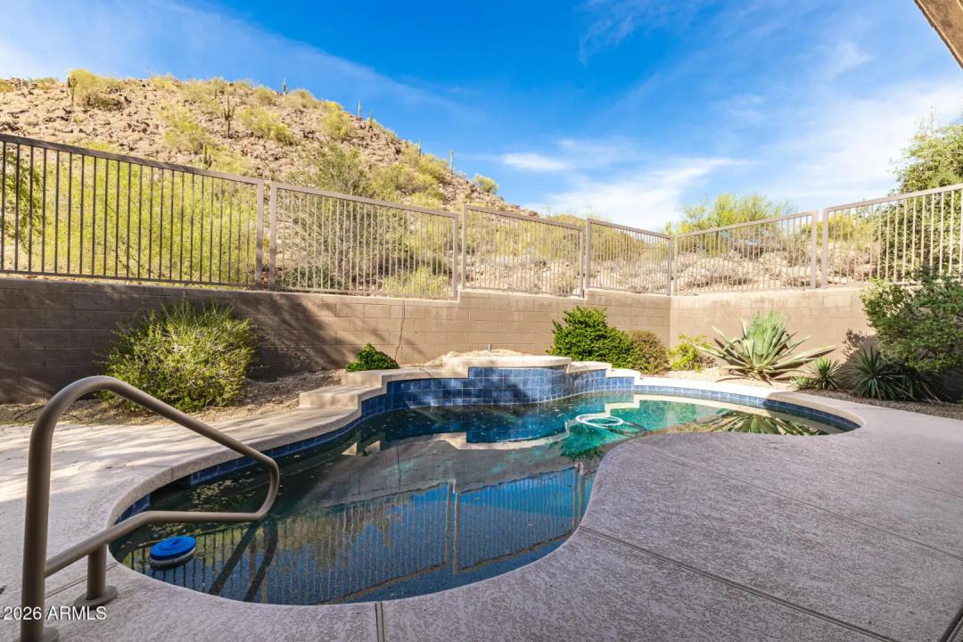 Real Estate Picture 27