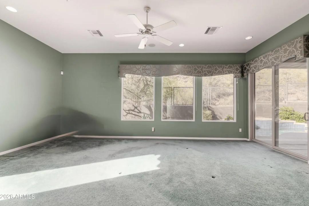 Real Estate Picture 16