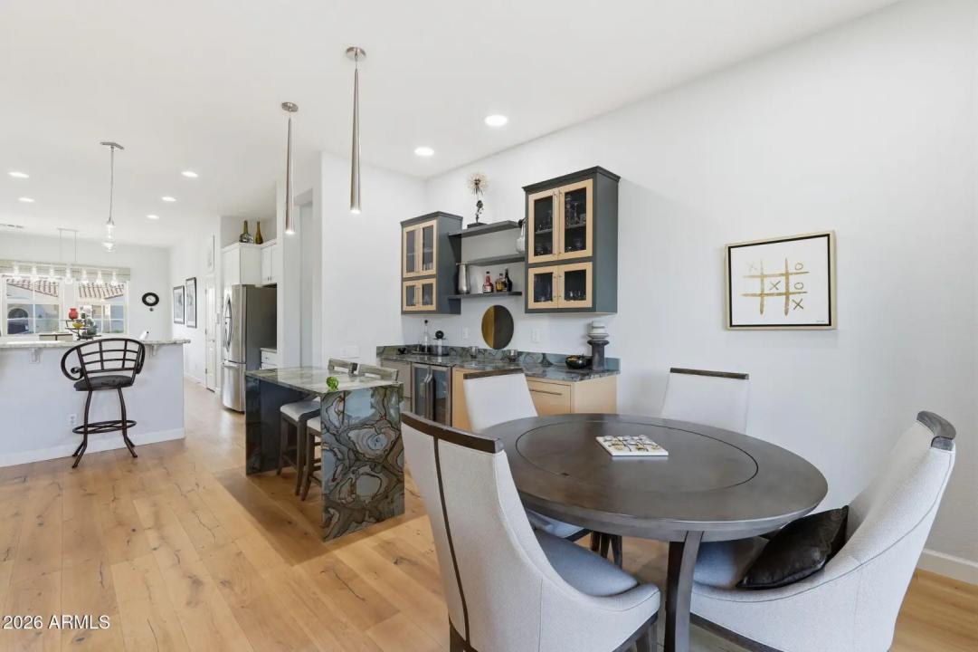 Real Estate Picture 13