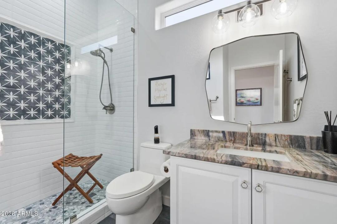 Real Estate Picture 22