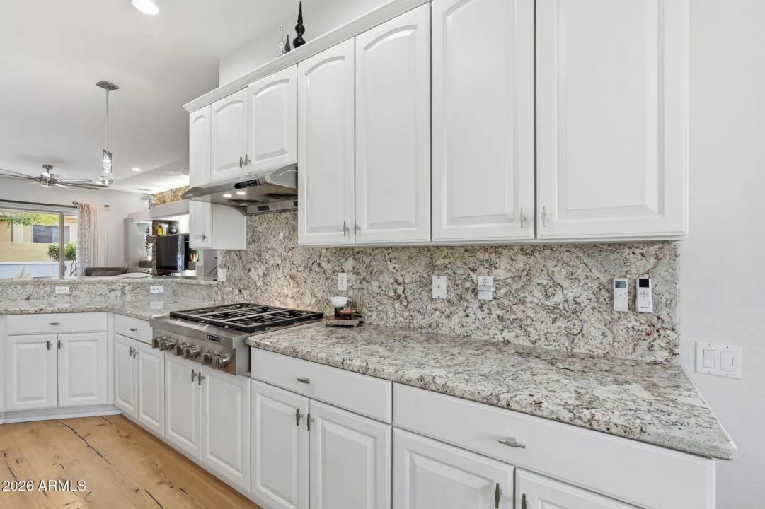 Real Estate Picture 10