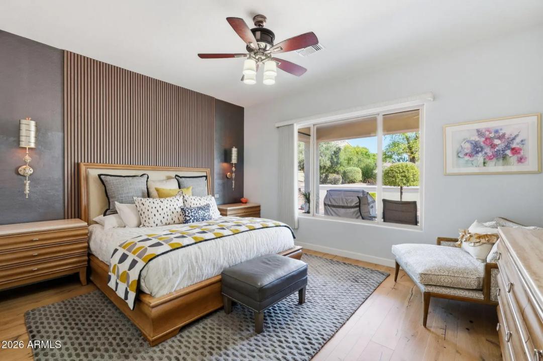 Real Estate Picture 15