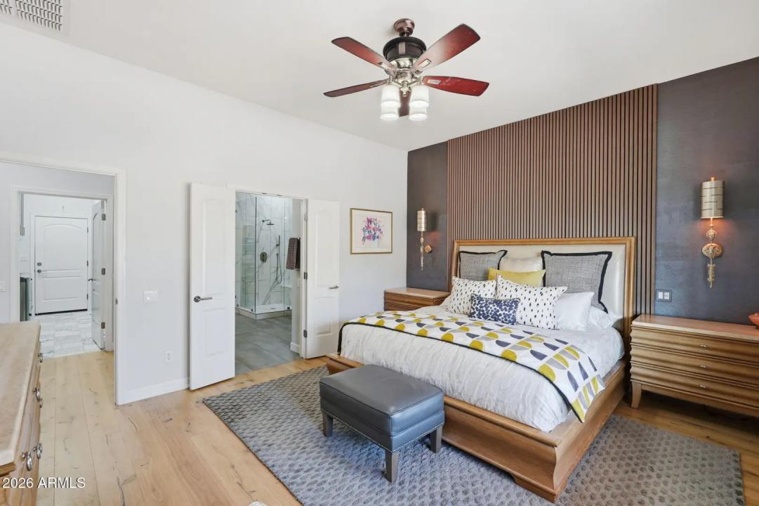 Real Estate Picture 17