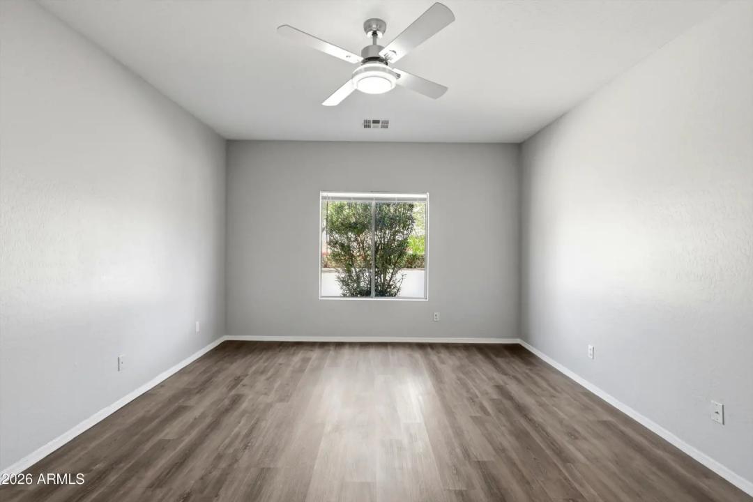 Real Estate Picture 9