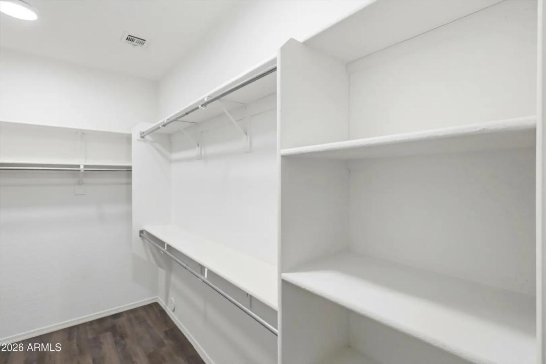 Real Estate Picture 16