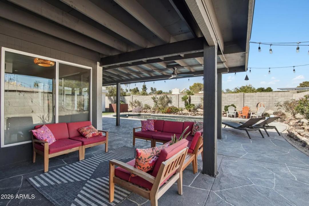 Real Estate Picture 30