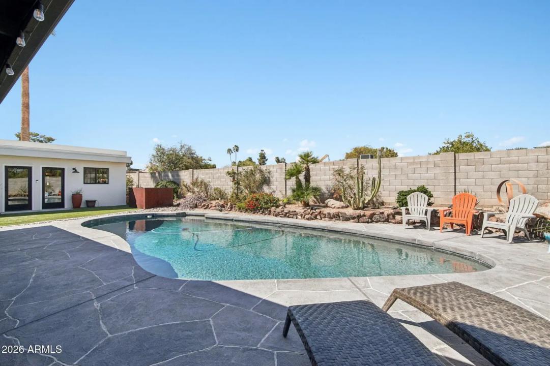 Real Estate Picture 26