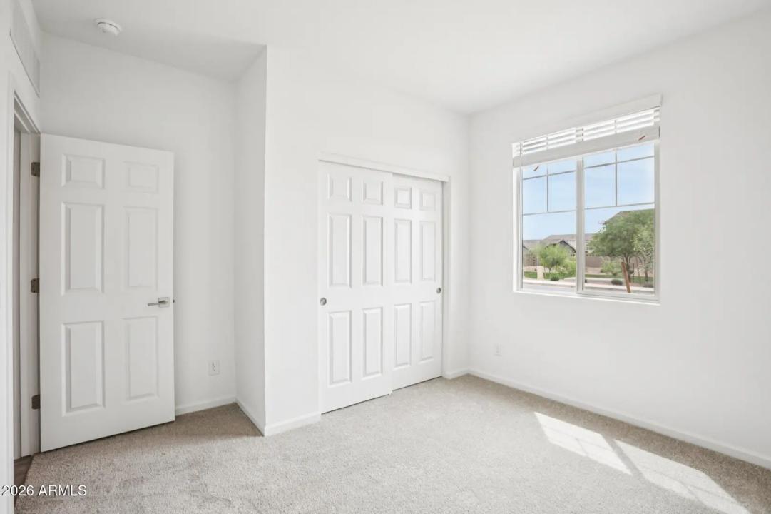 Real Estate Picture 20