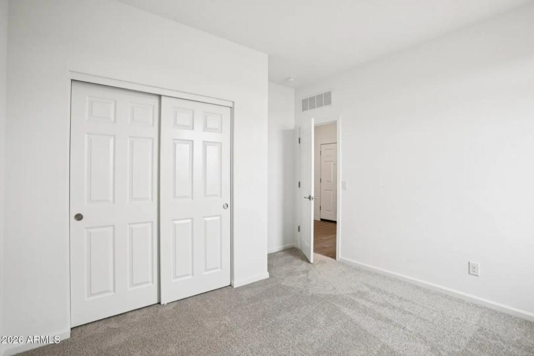 Real Estate Picture 23