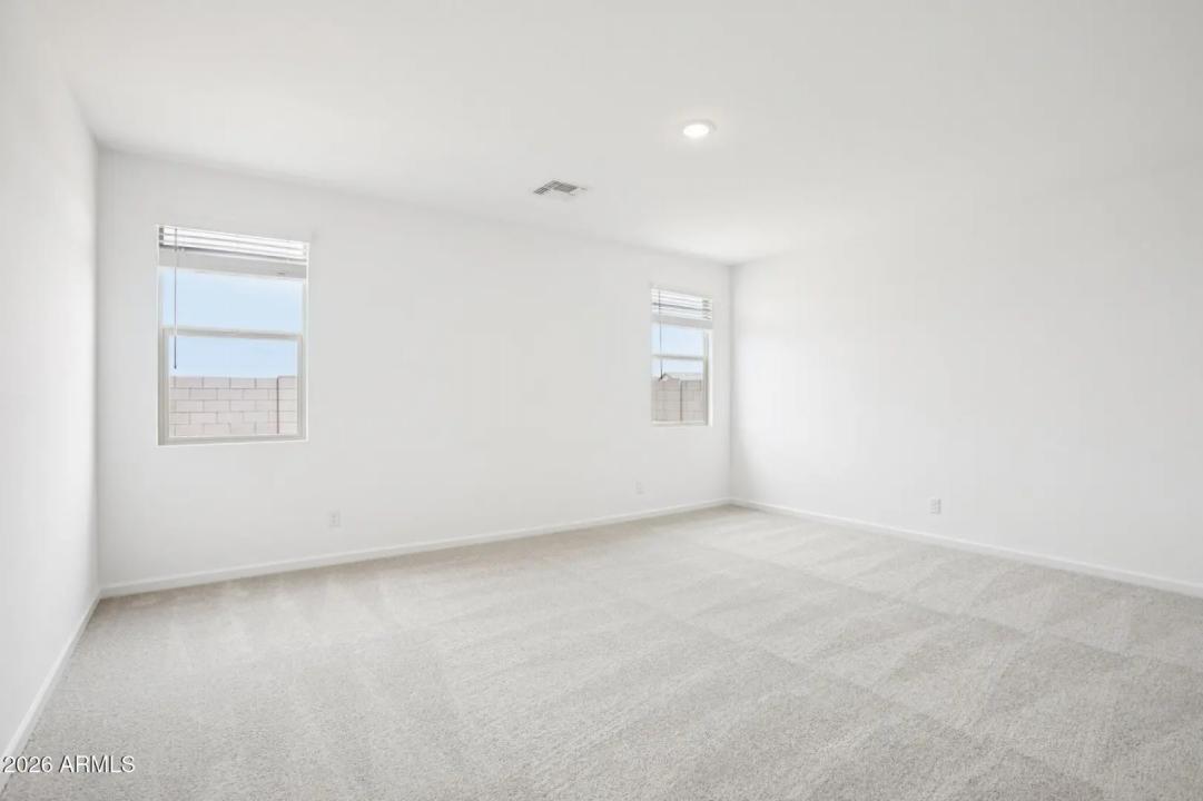 Real Estate Picture 28