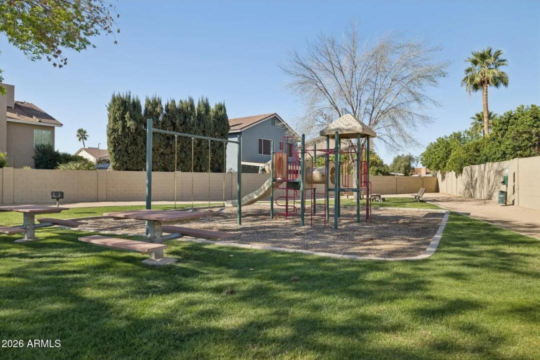 Real Estate Picture 58