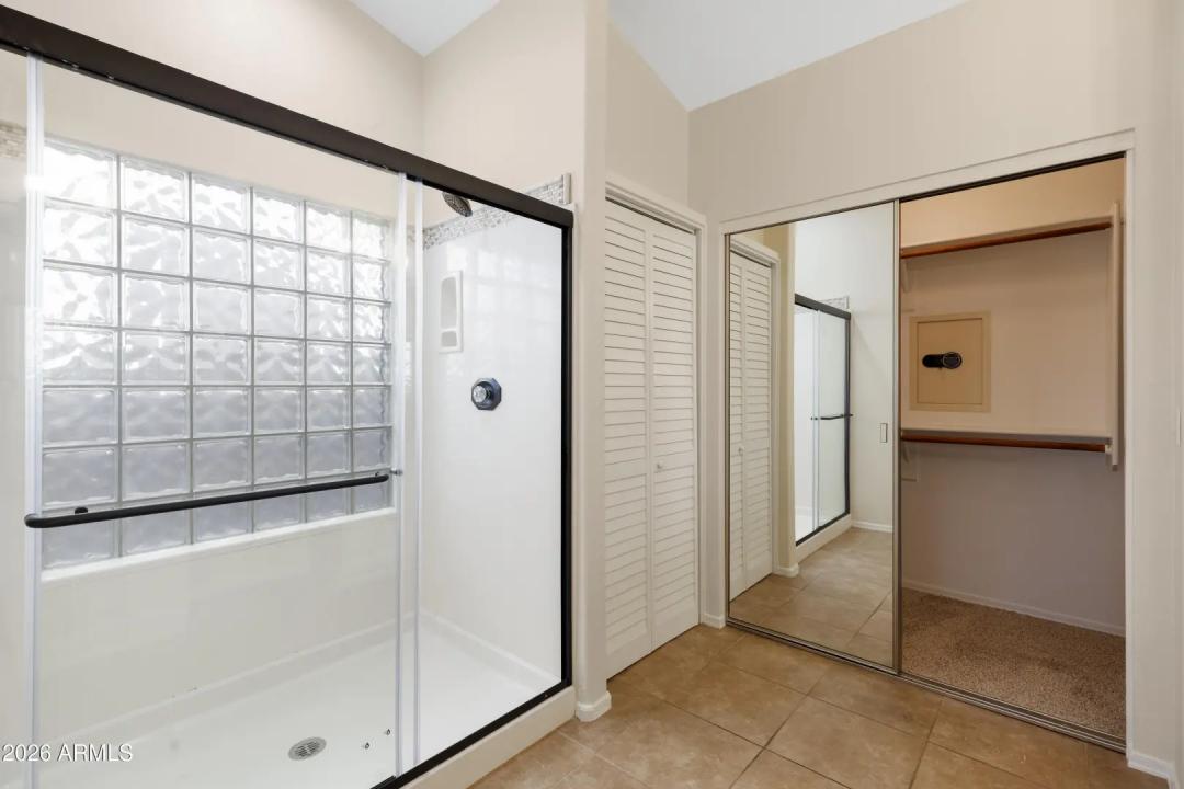 Real Estate Picture 16