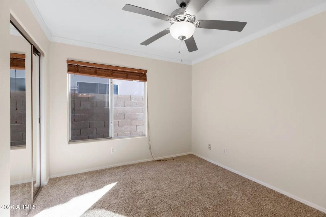 Real Estate Picture 18