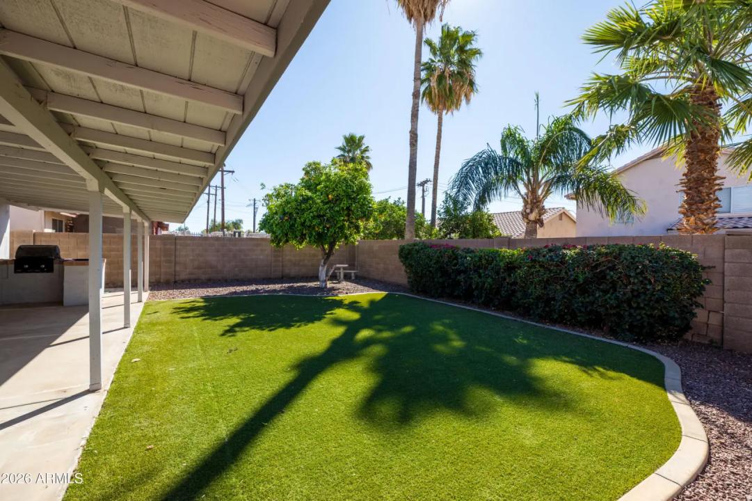 Real Estate Picture 30