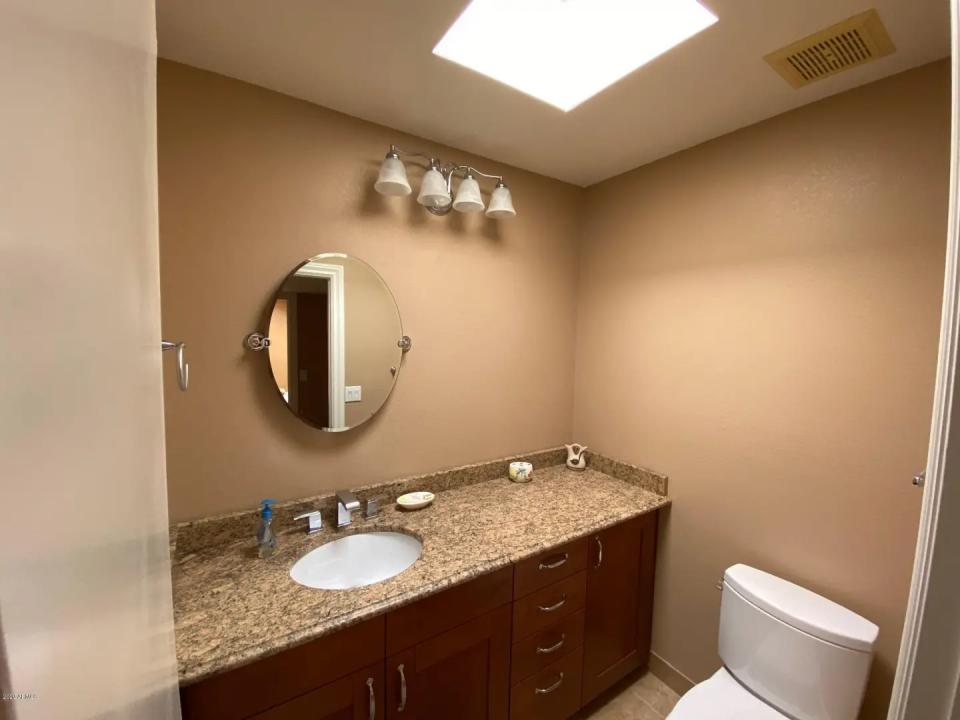 Real Estate Picture 9