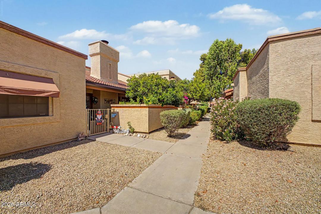 Real Estate Picture 2