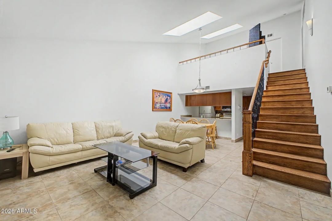 Real Estate Picture 5