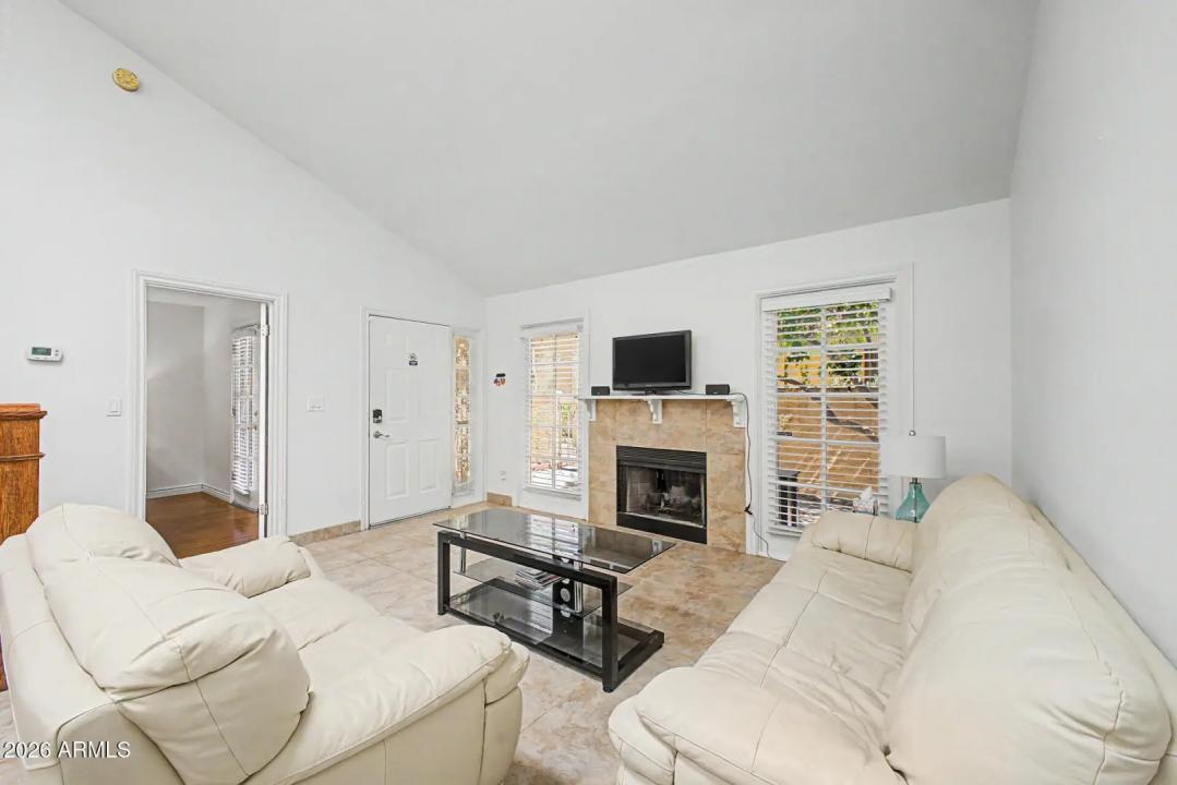 Real Estate Picture 6