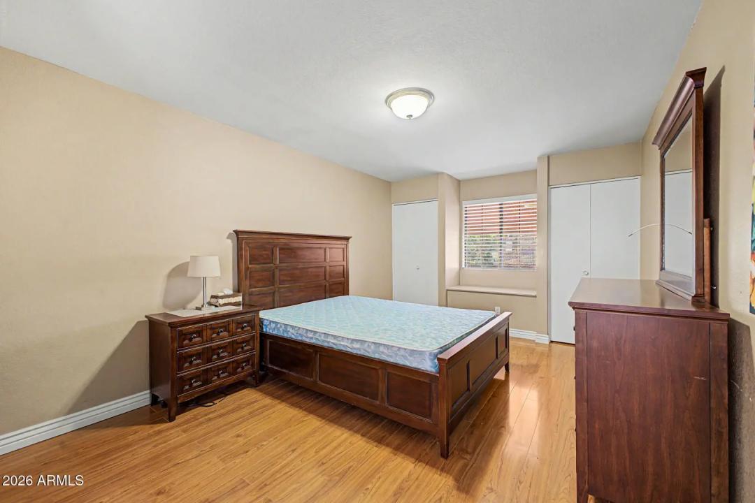 Real Estate Picture 15