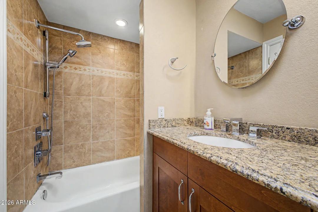 Real Estate Picture 16