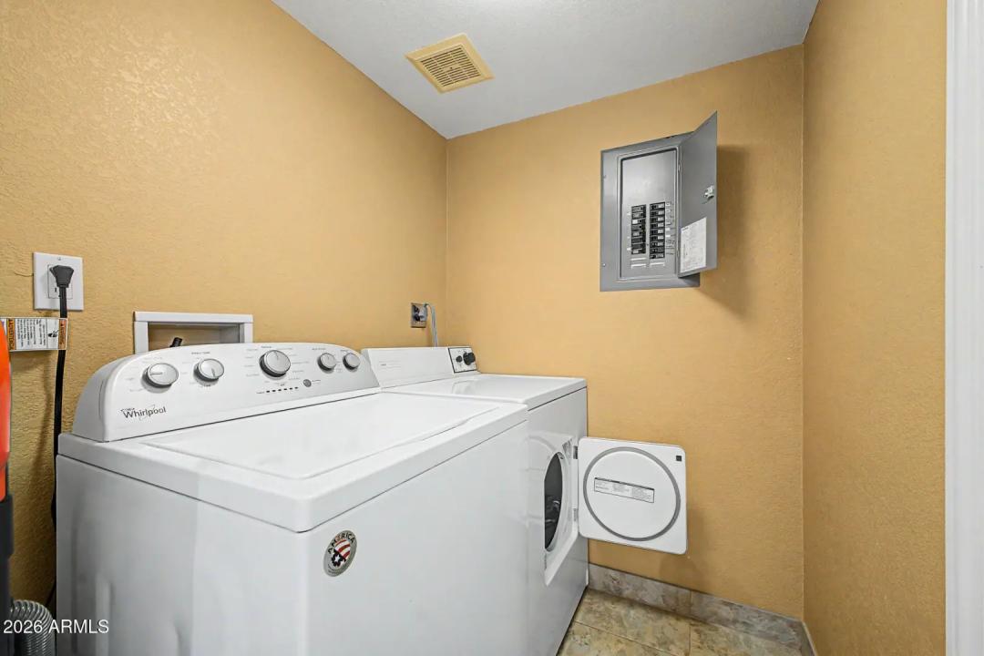 Real Estate Picture 19