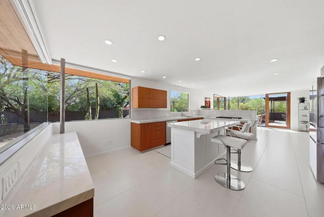 Real Estate Picture 20