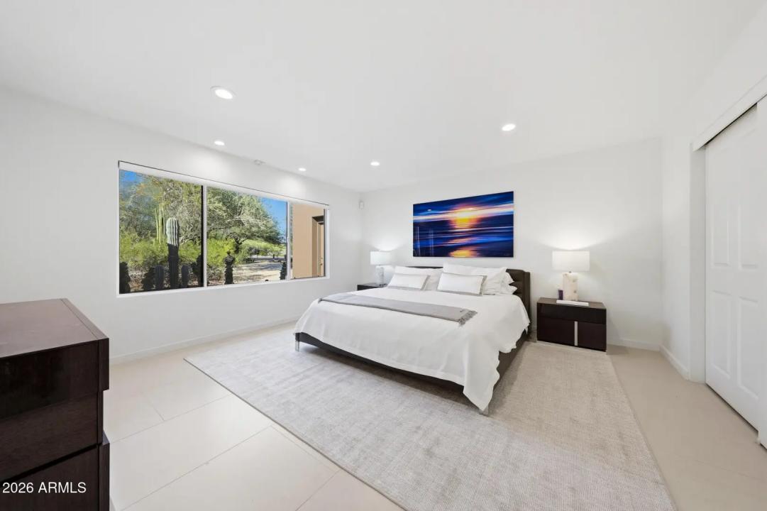 Real Estate Picture 25