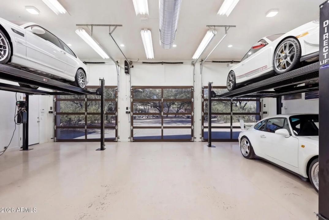 Real Estate Picture 50