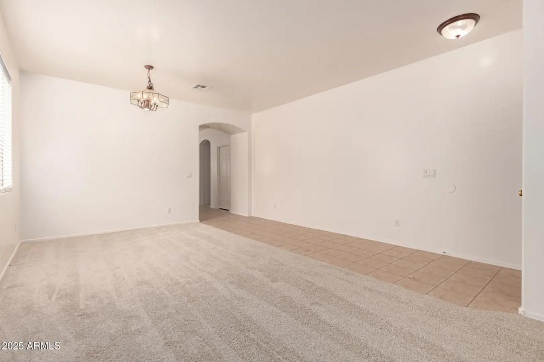 Real Estate Picture 8