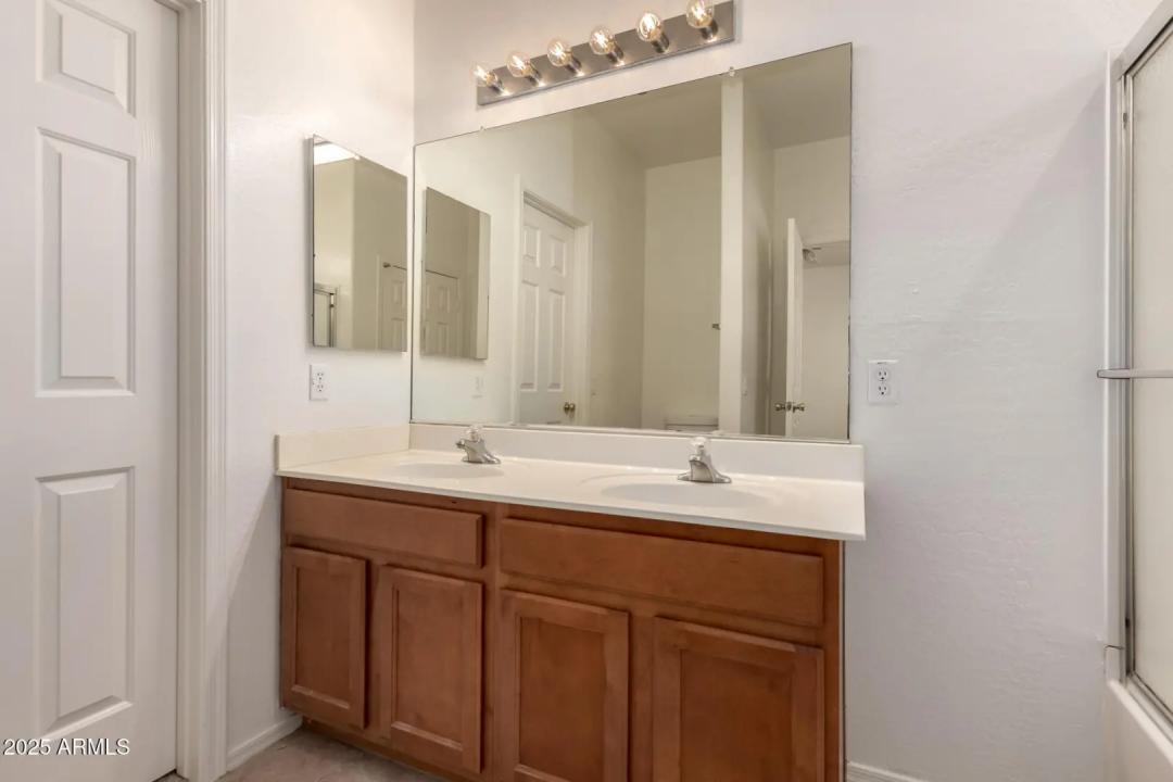 Real Estate Picture 23