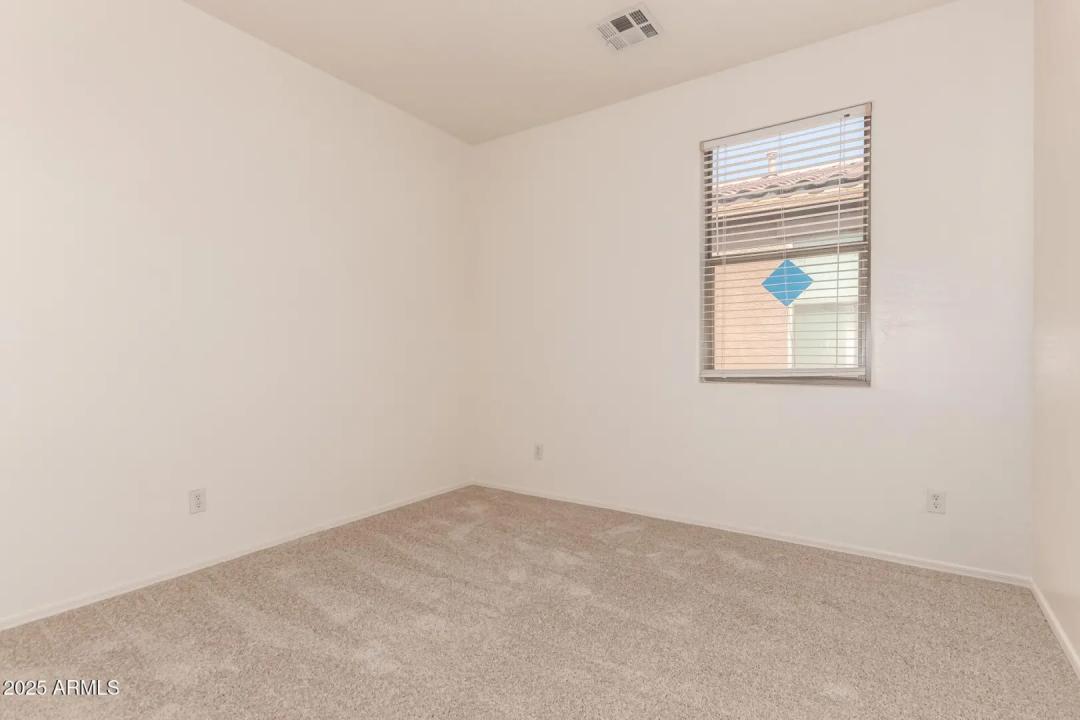 Real Estate Picture 26