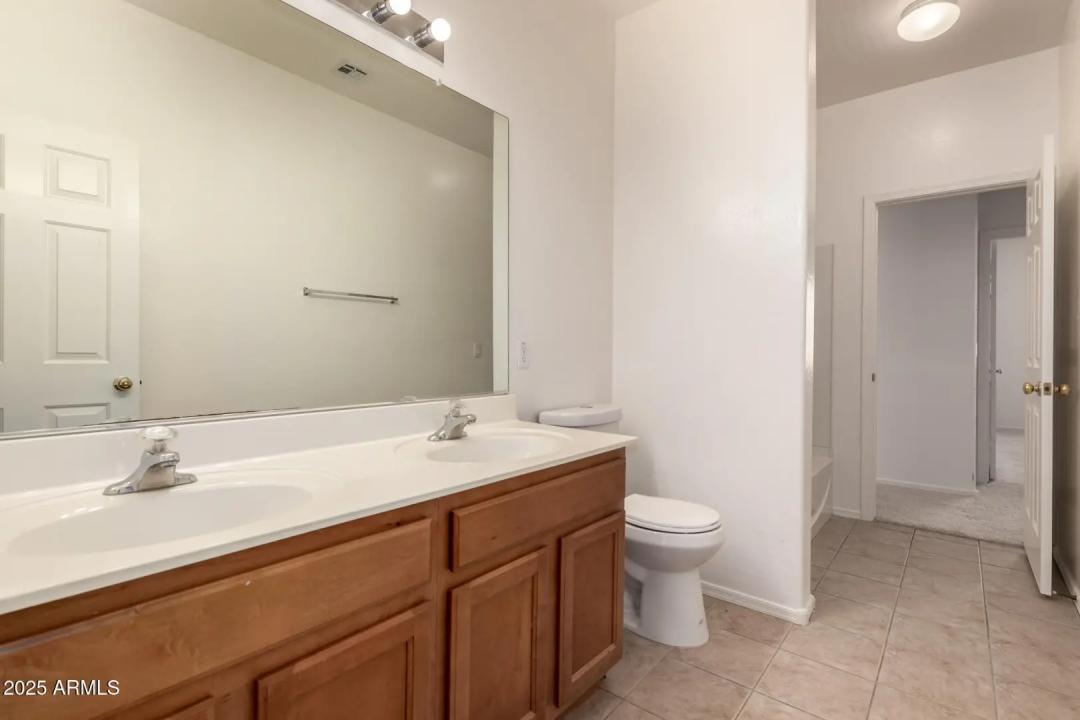 Real Estate Picture 30