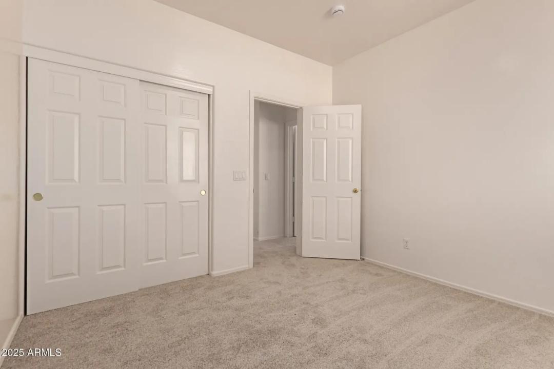 Real Estate Picture 32