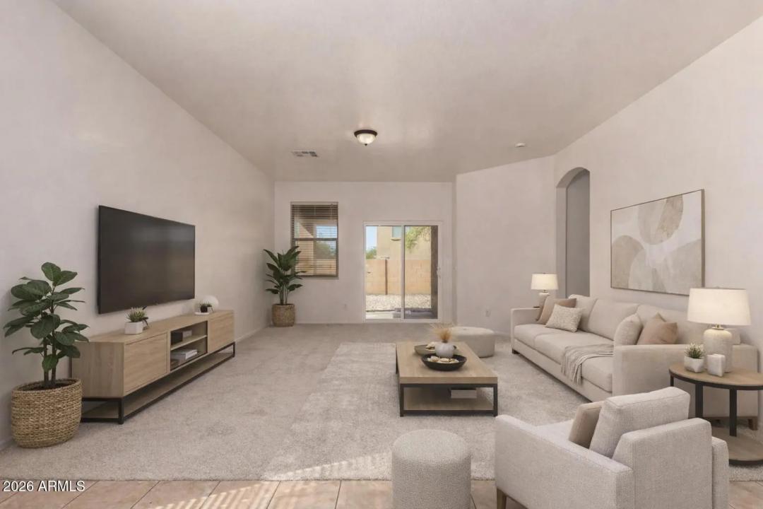 Real Estate Picture 10