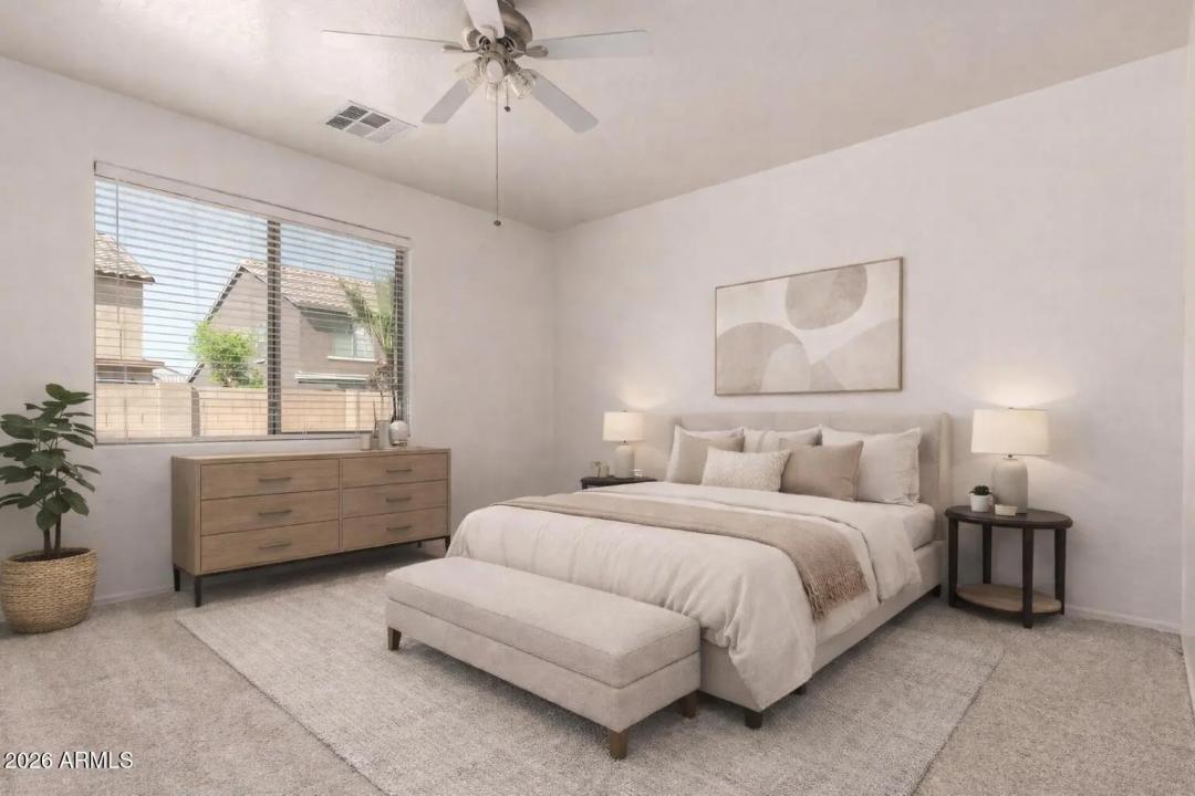 Real Estate Picture 18