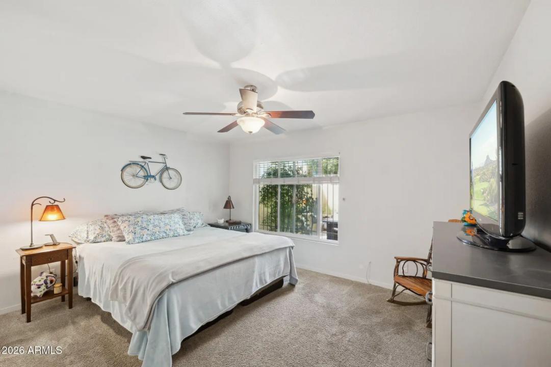 Real Estate Picture 17