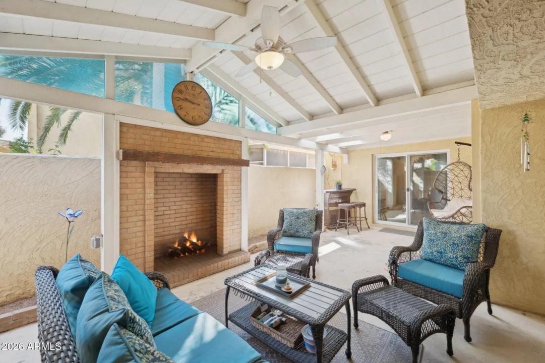 Real Estate Picture 10