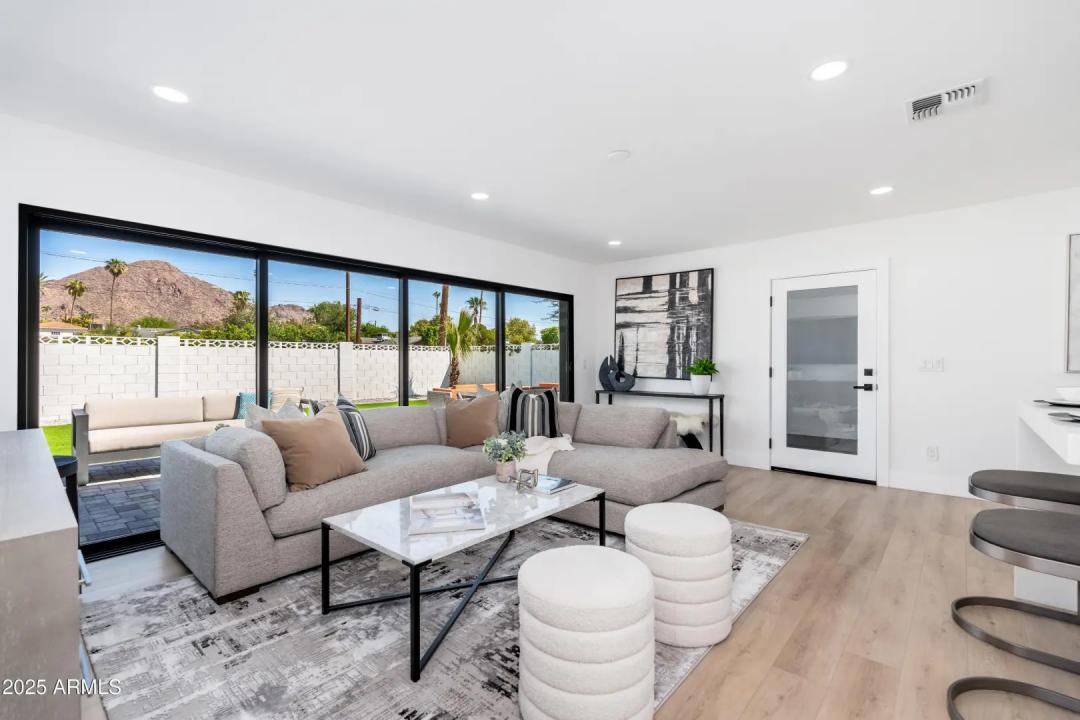 4464 E Campbell Avenue Phoenix AZ 85018