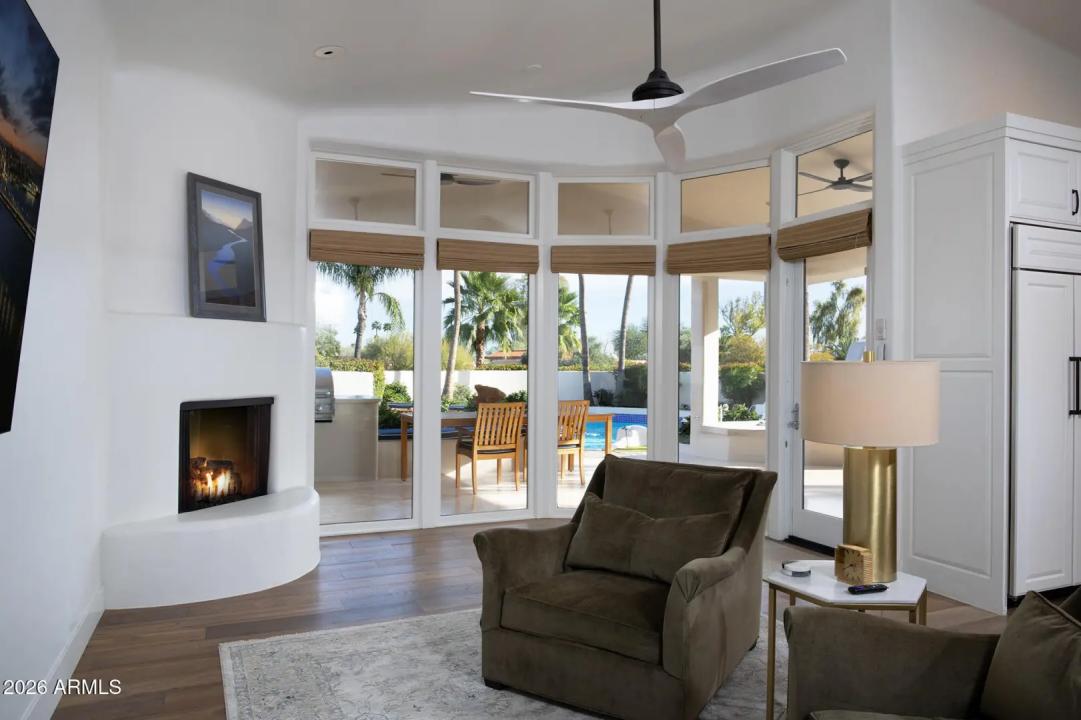 Real Estate Picture 9